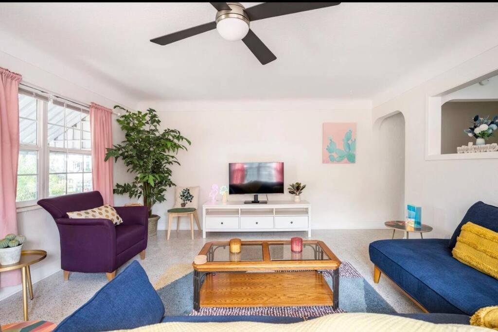 In The Center Of Gulfport, Min Away From The Beach! Αγία Πετρούπολη Εξωτερικό φωτογραφία